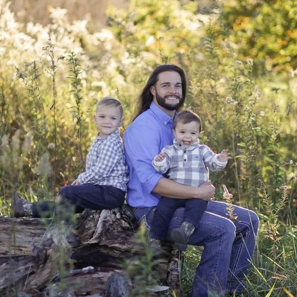 Meet your Posher, Clint - Picture 1 of 1